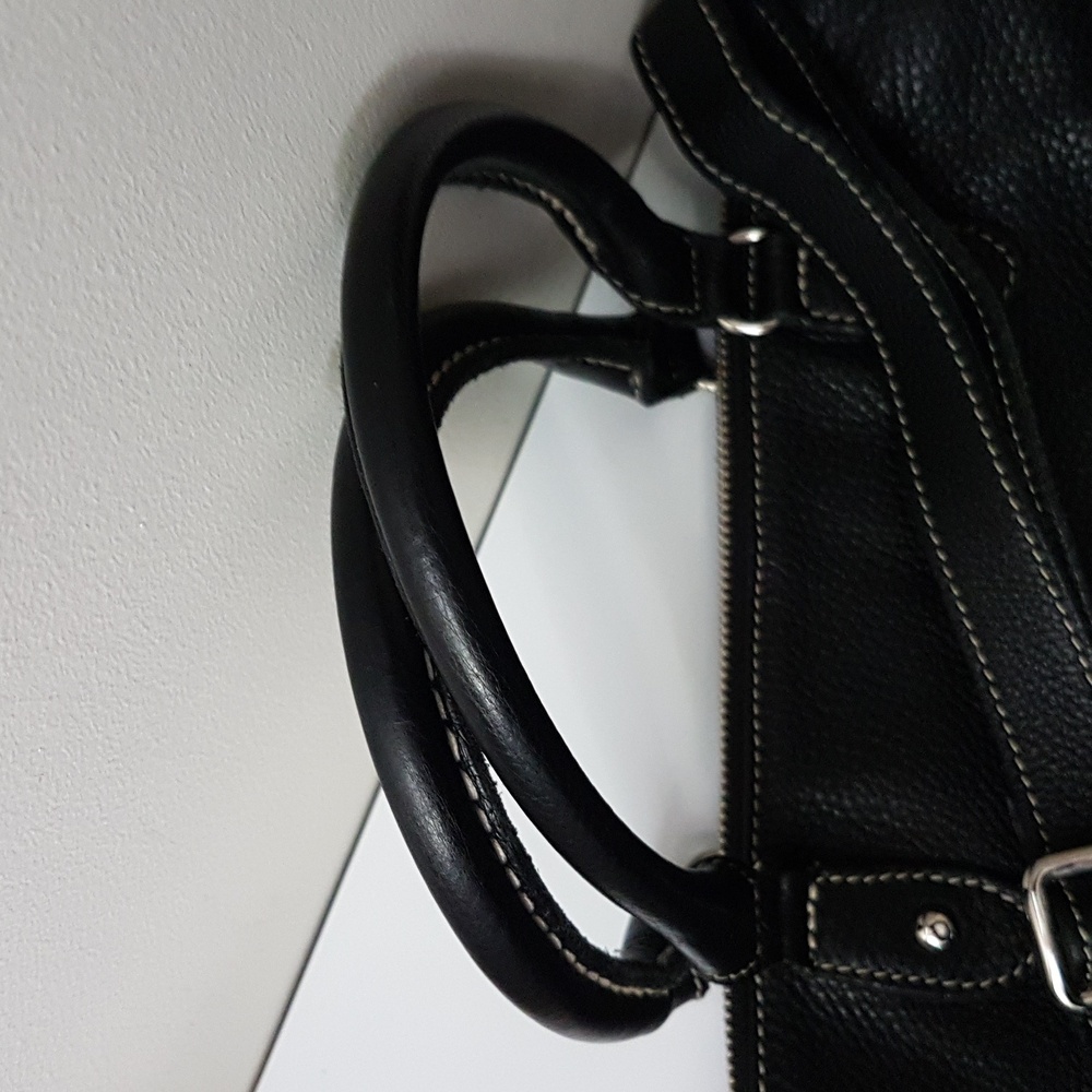 Roots Black Leather Handbag - Picture 10 of 13